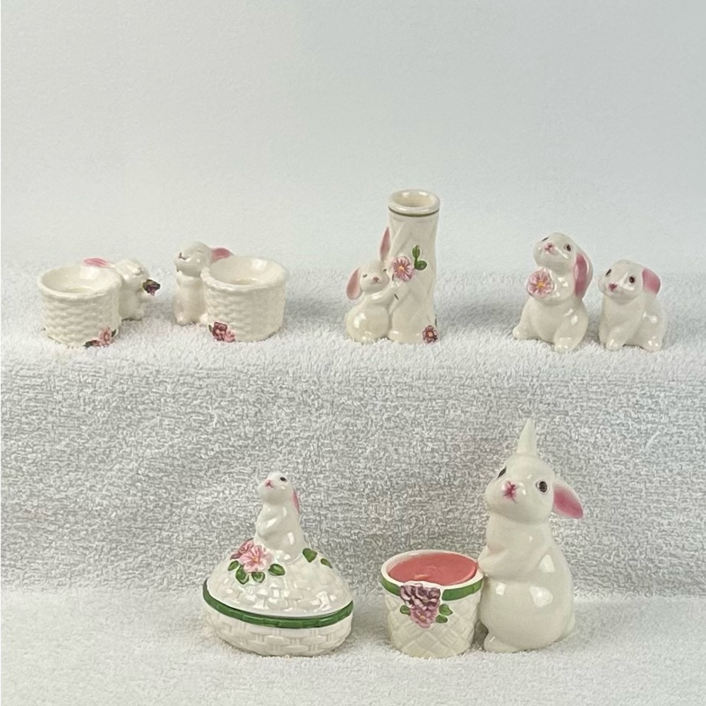7 Pieces - VTG '80's' AVON Weiss Hand-Painted Ceramic Bunny Collectible Items